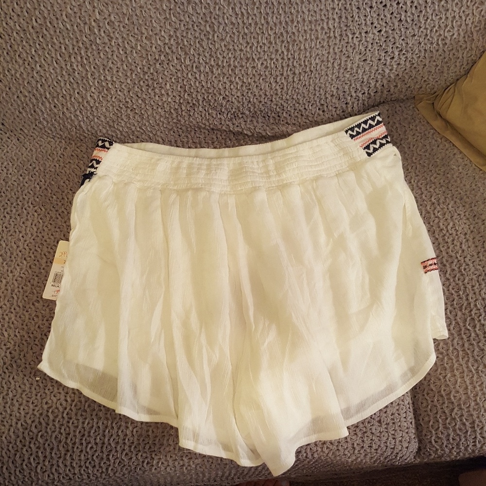 Shorts - Picture 2 of 2